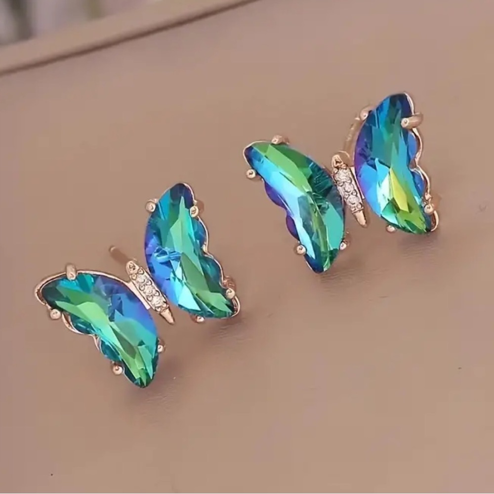 NEW SUMMER Green Sapphire Butterfly Trendy Elegant Cute Modern Stud Earrings
